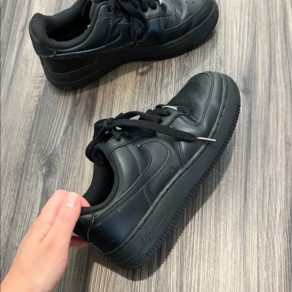 Nike Black Women's Sneakers